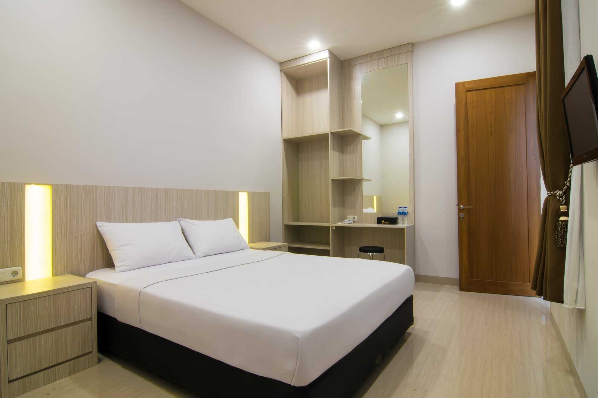 Yobel Hotel Yogyakarta Esterno foto